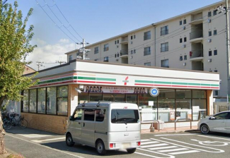 セブンイレブン泉大津東助松町店まで644m