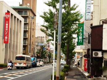 りそな銀行佐野支店まで119m