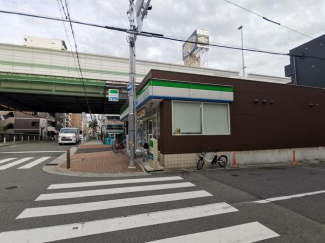 ファミリーマート島之内二丁目店まで185m