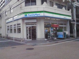 ファミリーマート草津駅東口店まで500m