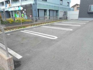 駐車場に車を止められます