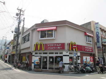 マクドナルド四条畷店まで794m