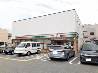 セブンイレブン杭瀬本町東店まで550m