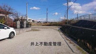 堺市美原区多治井の駐車場の画像