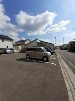 駐車場完備です