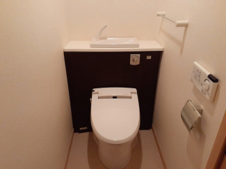 シンプルで使いやすいトイレです