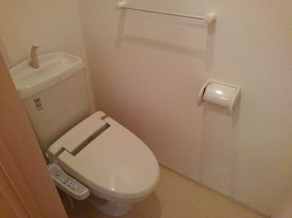 シンプルで使いやすいトイレです