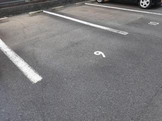 駐車場に車を止められます