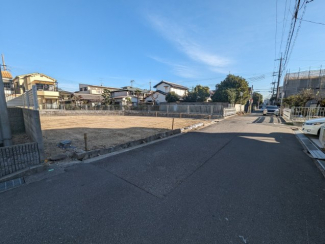 【前面道路含む現地写真】