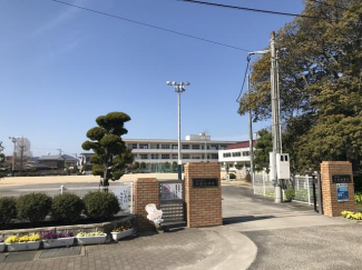 西条市立多賀小学校まで1426m