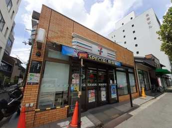 セブンイレブン京都烏丸六条店まで190m