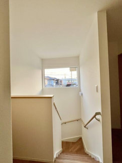 松山市古三津３丁目の新築一戸建ての画像