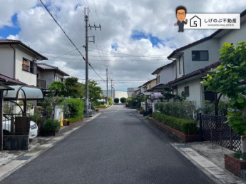 前面道路です