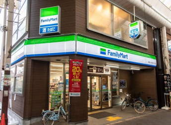 ファミリーマート東成しんみちロード店まで310m