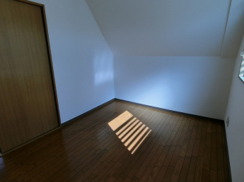 【寝室】
