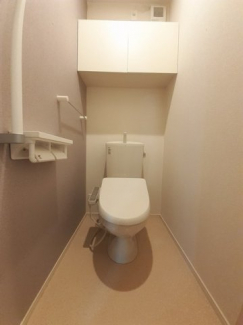 シンプルで使いやすいトイレです