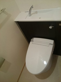 清潔感のあるトイレです