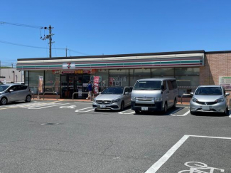 セブンイレブン羽曳野西浦店まで780m