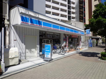 ローソン（南堀江４丁目店）まで240m