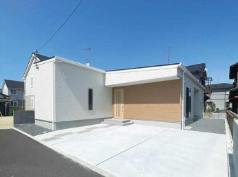 広々とした土地を活かした、人気の平屋建て。