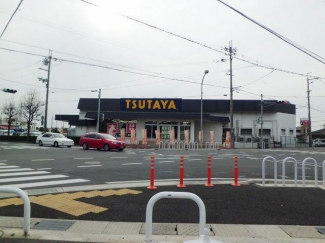 TSUTAYA三木店まで800m