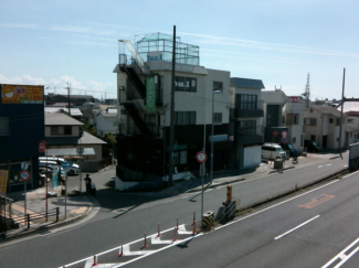 伊丹市寺本１丁目の店舗一戸建ての画像