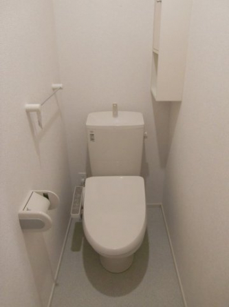 シンプルで使いやすいトイレです