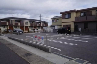 駐車場に車を止められます