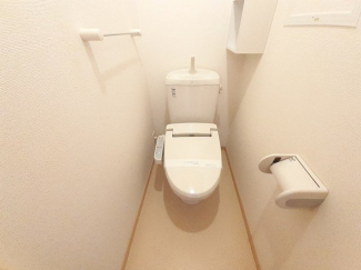 清潔感のあるトイレです