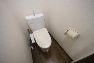 ゆったりとした空間のトイレです