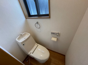 清潔感のあるトイレです