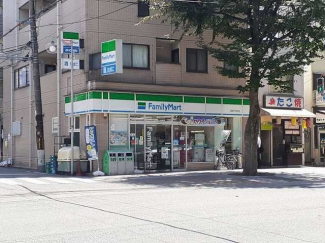 ファミリーマート西宮戸田町店様まで180m