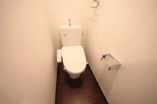 シンプルで使いやすいトイレです