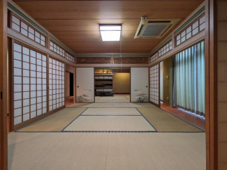 松山市吉藤５丁目の中古一戸建ての画像