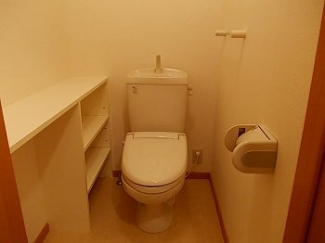 清潔感のあるトイレです