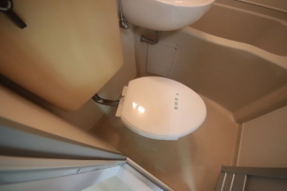 シンプルで使いやすいトイレです