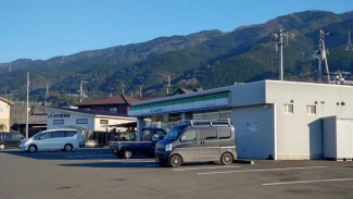 ファミリーマート中之庄バイパス店まで492m