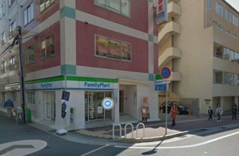 ファミリーマートＪＲ灘駅前店まで166m