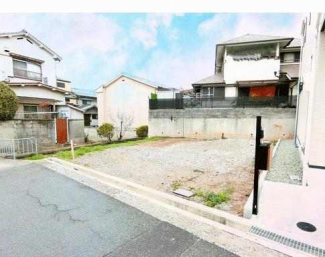 更地　南向き　建築条件なし売り土地