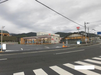 セブンイレブン松山新石手店まで445m