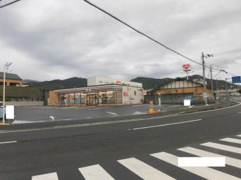 セブンイレブン松山新石手店まで445m