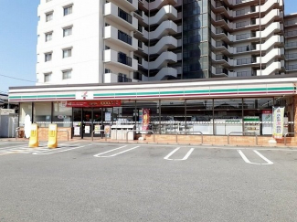 セブンイレブン明石二見町店まで1200m