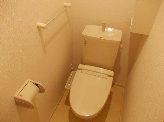 ゆったりとした空間のトイレです