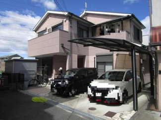 南向きで間口が広く、東側が駐車場で建物が無く、南東角地みたい