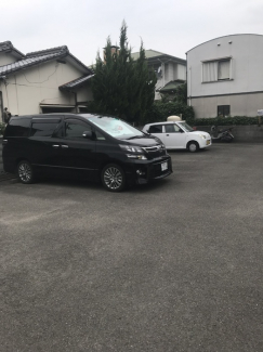 【駐車場】