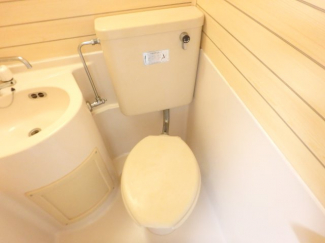 シンプルで使いやすいトイレです