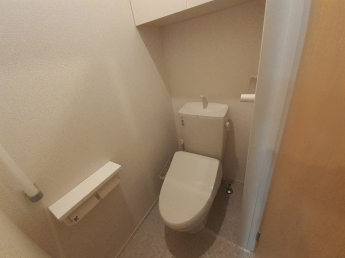 清潔感のあるトイレです