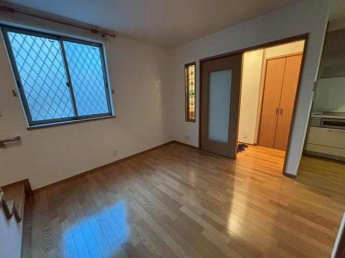 神戸市中央区中山手通３丁目の住宅付店舗一戸建ての画像