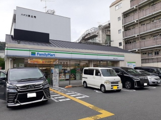 ファミリーマート銀閣寺白川通店まで538m