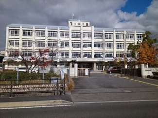 守山市立物部小学校まで1130m